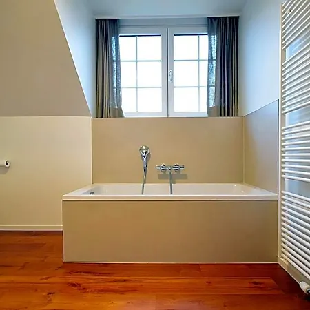 Stille Rust V Modern In Вилла